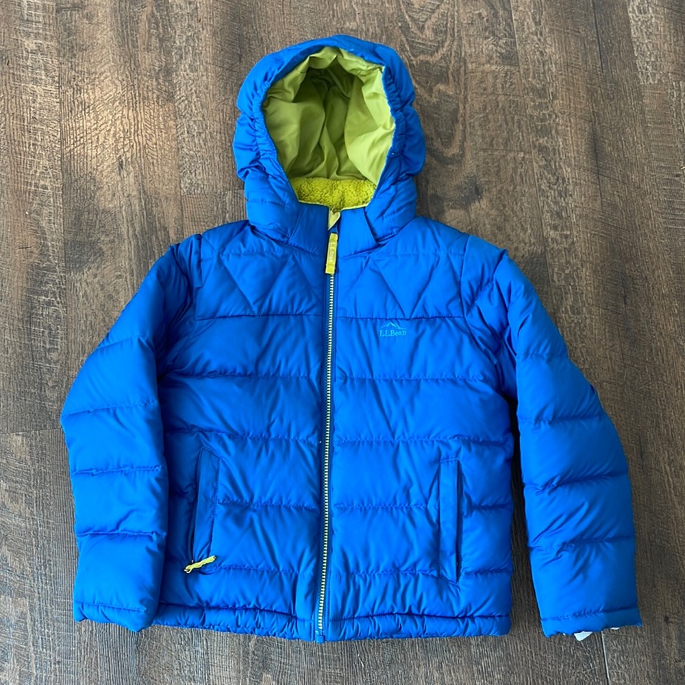 Girls L (8) L.L. Bean Blue water repellant down puffer coat